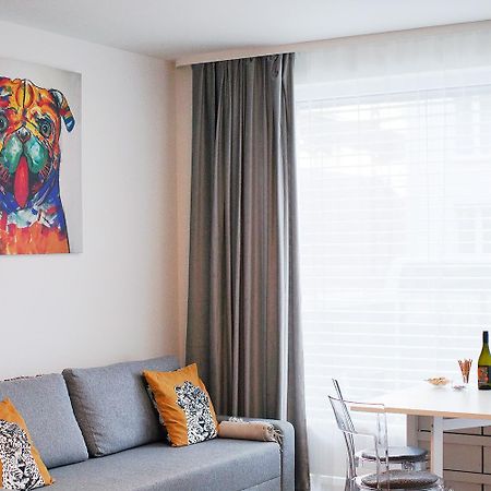 Holesovice Delight: Modern Comfort With A Twist In Prague 7 Eksteriør billede